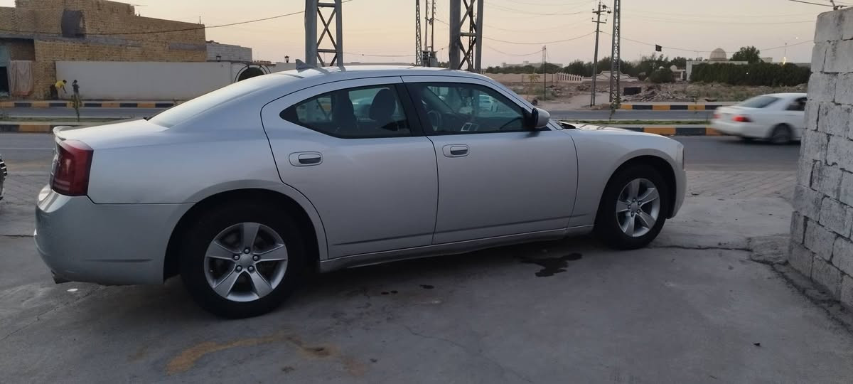 جالجر 2008 رقم انكليزي دولي ذي قار جاهزه من كلشي  استخدام شخصي مو خط ولا سفرات السعر 105 بي مجال او مراوس ترهم مكانها الناصريه ***********
