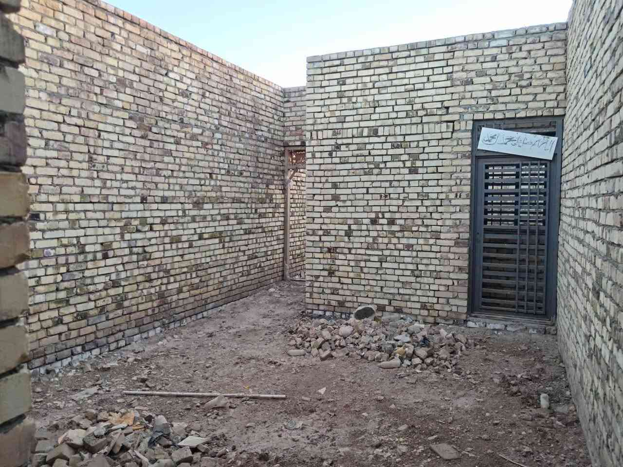 سلام عليكم بيت 100متر هيكل منطقه سيد جميل شارع 20 خدمات كامله لاستفسار ***********
