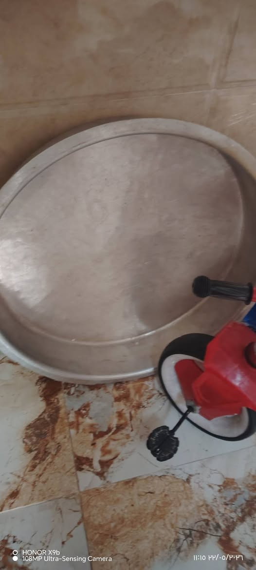 اغراض للبيع مبرده ستخدام كم يوم ٨٥ وعربانه طفل ٢٠ ومكينه ثرم قيم واخذه القديمه وطشت فافون قيم واخذه


**إذا كنت صاحب هذا الإعلان وتريد حذفه لأي سبب، رجاءا أرسل رسالة إلى الدعم الفني**