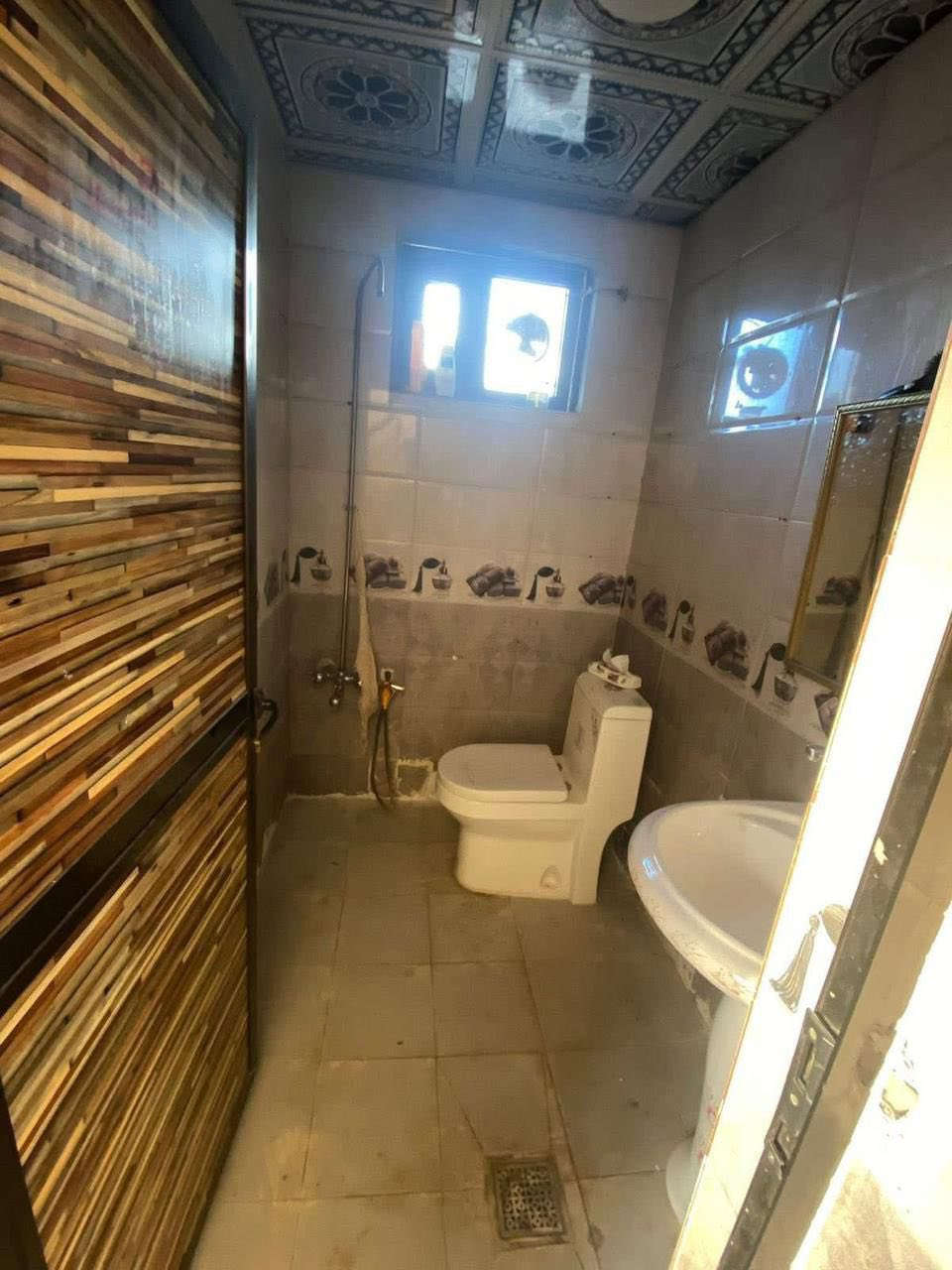 💎 للإيجار في السيدية 💎
📢 منشور رقم: ((618))
🏠 مكتب المتحدة للاستثمار العقاري
بيت💒 طابقين  مساحة 50متر        

يتكون من:. 
💠2 غرف نوم 
💠 صالة واسعة
💠 مطبخ 
💠 خدمات عدد2

بدل الايجار 750 الف 
📍 الموقع: السيدية 

————————————
📞للاستفسار:☎️ ***********

📍 موقع المكتب:
 السيدية – قرب  مجمع السفير 

🏢 المتحدة للاستثمار العقاري
