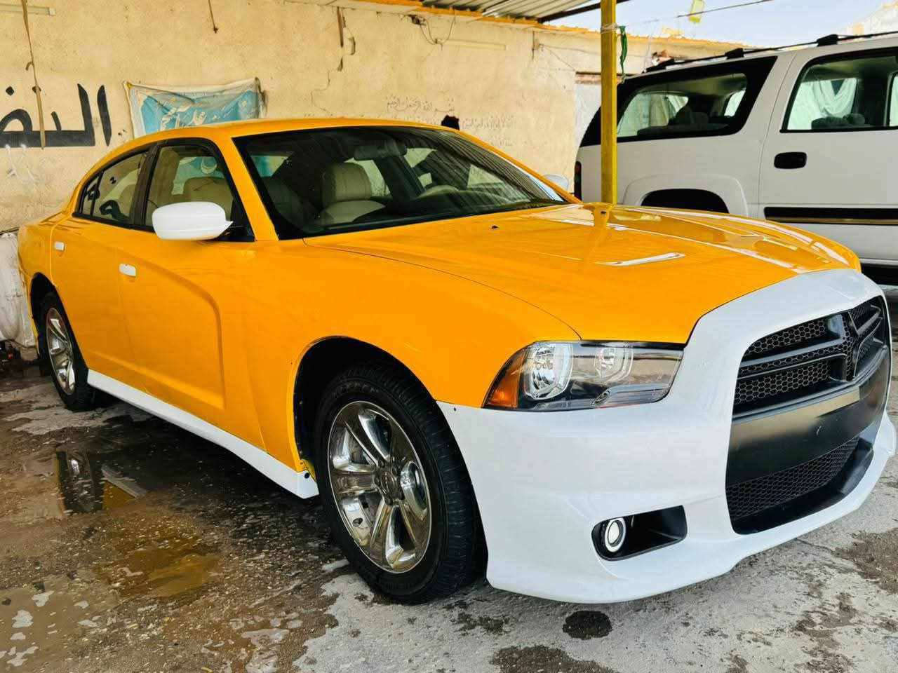 جارجر مديل 11
مكلف بل نشر ماعرف شنو تفصيل رقم صاحب سياره الي يحب يستفسر ***********
