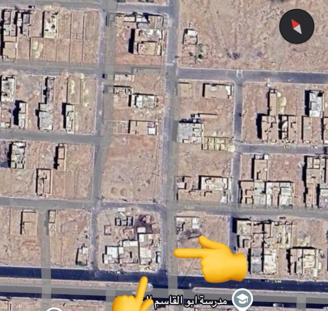 سلام عليكم   قطع  تجارية في حي الموظفين مساحة 300 متر 8637/8635/55  20x15 ركن على شارعين 30 متر قرب الصحفيين   السعر ٤٥٠  مليون وبيه مجال

للتواصل:***********
