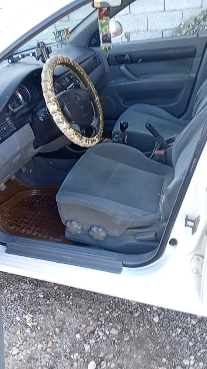 سلام وعليكم اوبترة مديل ٢٠٠٥ مصبوغة حزام سيارة خير من الله  رغم بغداد مشروع وطني موجد واسط قضاء العزيزية السعر ٦٤ وبيهة مجال بصيط ***********
