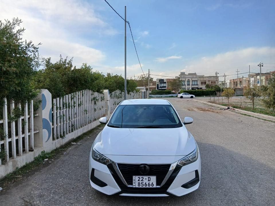 نيسان سنترا موديل 2021 
ماشية86 الف كيلو بدون ضرر فقط جاملغ مبدل
بدون ايرباك كير محرك شرط 
هزة سنوية جديدة 
سعر 145 ومجال
رقم ***********

