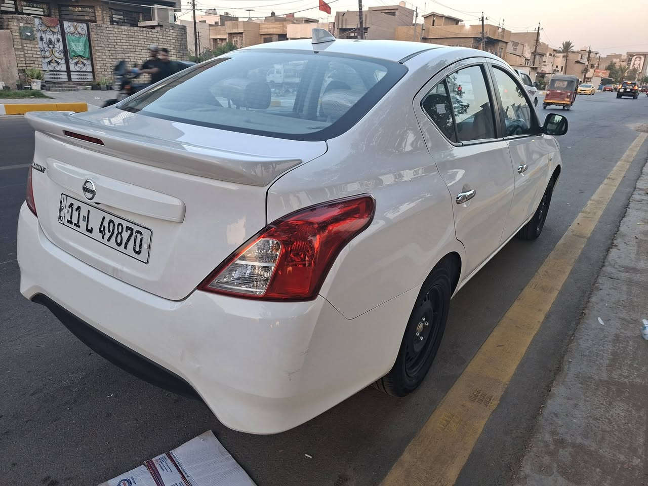 السلام عليكم
نيسان سني 
موديل ٢٤ هندي
السيارة كاملة بدون اي نقص او عطل
السيارة مكفولة من الصبغ
بيها بارد باباب وشوية بالجاملغ
بأسمي 
ماشية ٦٦ قابل للزيادة
السعر ١٢٢
***********
الله يرزق الجميع

