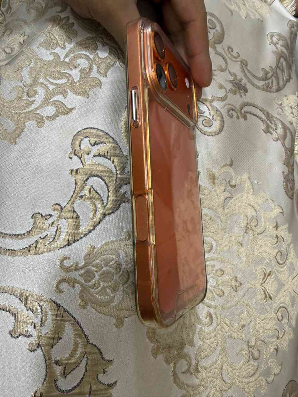 ايفون 14برو ماكس ذاكرة 128بطاريه 84تلفون فقط متحور 17 كفر يعني تحوير خارجي ما مفتوح الجهاز ابد السعر(850) بي مجال شي بسيط رقم التواصل ***********
