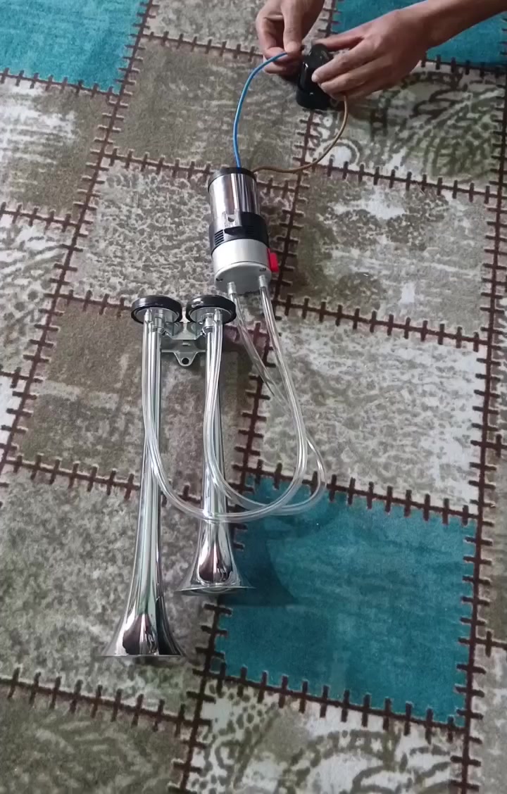 سلام عليكم هورن براد.       (جديد غير مستخدم) السعر 50 التواصل خاص


**إذا كنت صاحب هذا الإعلان وتريد حذفه لأي سبب، رجاءا أرسل رسالة إلى الدعم الفني**