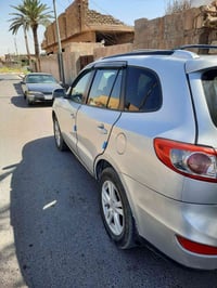 سنتافيه ٣٥٠٠ • موديل ٢٠١١ • رقم انبار