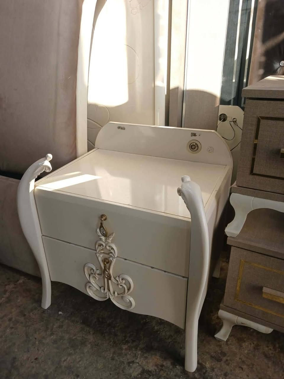 غرفه تركي 7 قطع لون للبيض نظام سلايت الغرفه كلش نظيفه واي ضرار مابيها دواخل والخارج كلها نظيف واخت الجديدة 
نسبة نظافتها 90 /100 وأكثر 
العنوان بغداد البياع لاعلام واكو توصيل هم


**إذا كنت صاحب هذا الإعلان وتريد حذفه لأي سبب، رجاءا أرسل رسالة إلى الدعم الفني**