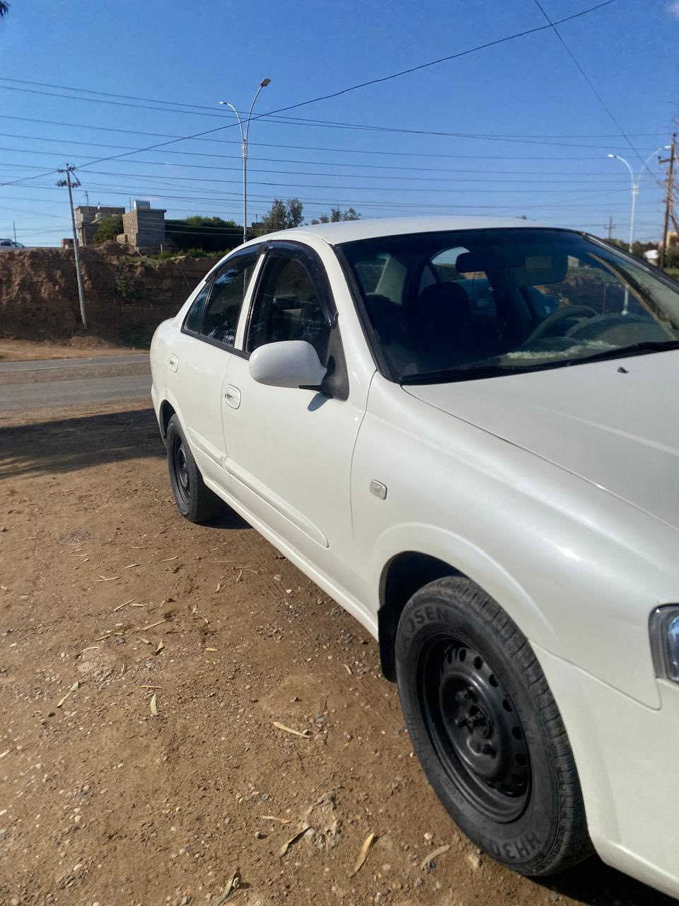 سلام عليكم ورحمة الله وبركاته سني موديل 2010 رقم نينوى دولي جديد بدون صبغ  السياره نضيف شرط  التحويل كير محرك صدر كلها شرط السعر 105 للتواصل ***********
