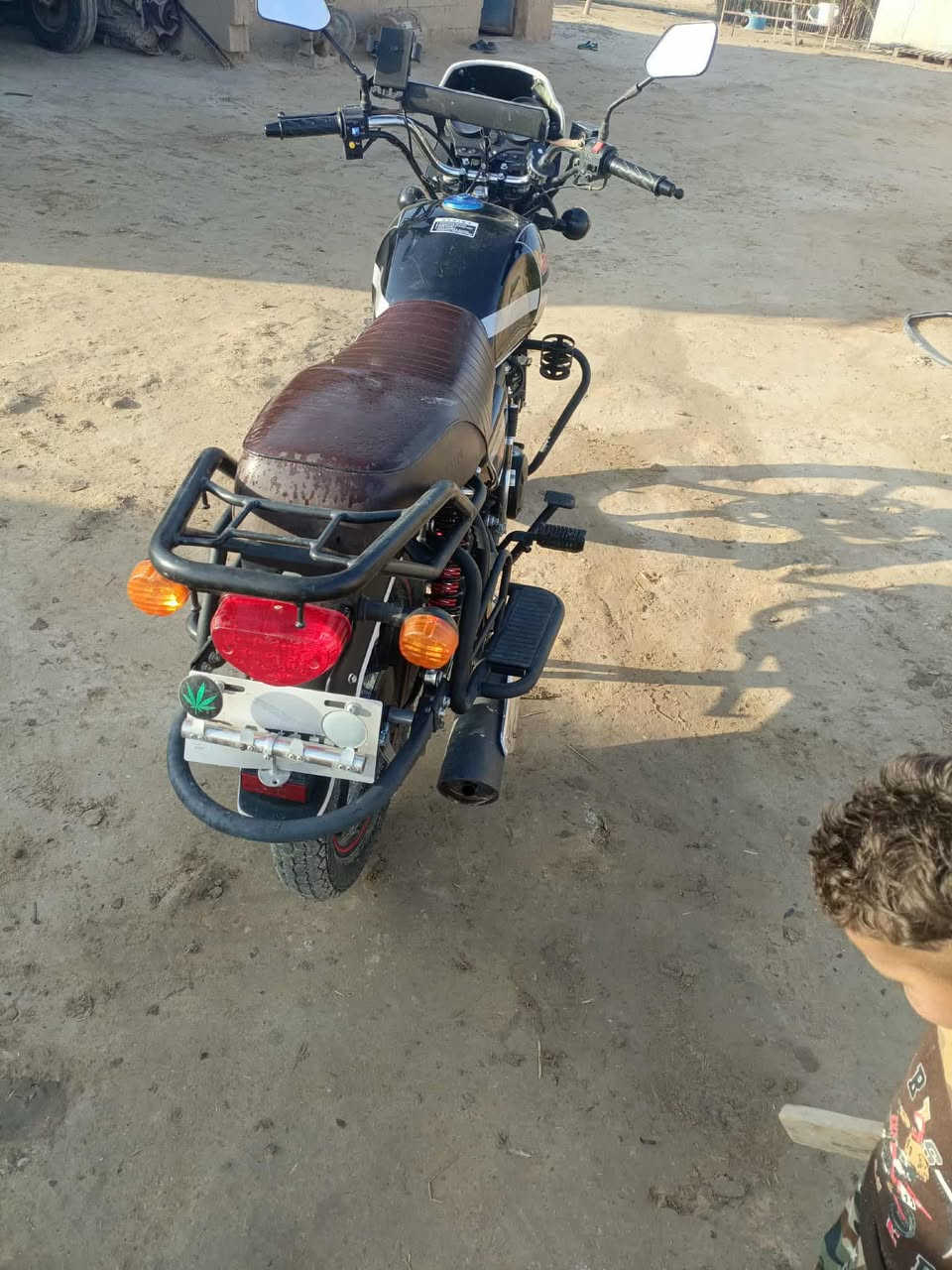 سلام عليكم دايوان للبيع موديل 2025
محركً200
فول مكفول بعد جديد

‭0780 063 2623‬
