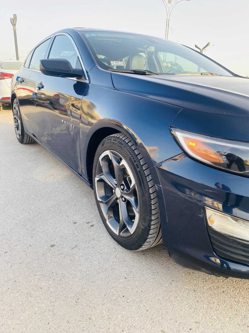 شيفروليت ماليبو مديل 2022
لون حبري مميز 

بريمير LT2 

محرك 1500 تيربو كفاله كير ومحرك 

فول مواصفات :-

- بنوراما كبيره 

-فول تحكم ستيرن 

-تدفئة كشنات 

-كشنات كهربائيه

- تبريد قطعتين 

-مناخ منفصل 

- شاشه كبيره 

-اوتو كار بلي و اندرويد 

-ويل كب كروم مميز 

-هند بريك بصمه

-تخم تاير جديد شاده قبل شهر 

-كروز مثبت سرعه حاكيه بلوتوث 

- بك لايت طياره 

وبيها هواي مواصفات

السياره مسويلها ادامه كامله ودهن امزويل اصلي وبانزين محسن ماشيه 60 جديده السياره اني المستوردها رقمها معوقين ذي قار وكاله عامه 

سياره بدون اي تبديل فقط رشات صبغ 

البدنه والبنيد والراديترات كلها بلاد شواصي لغود كفاله 

السعر 125 $

مكاني ناصريه 

***********

متواجد واتساب ماسنجر اتصال 

وبالخدمه
