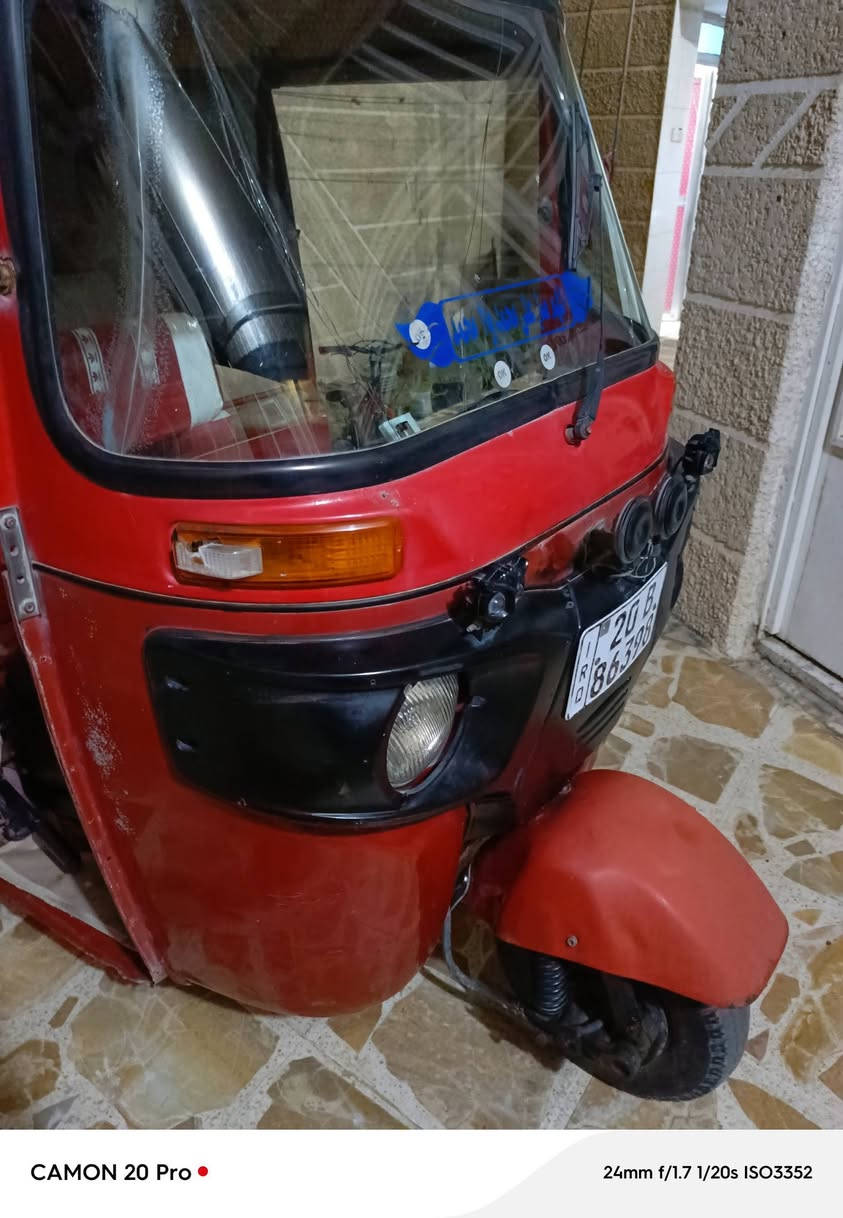 تكتك باجاج موديل 17 مسجله 18 بسنويه رقم انكليزي ديالى تحويل بلاديه مابيهه صبغ ولا معجون محرك كير اكسل   مكفولات صلايب جدد بريك جديد   كهربائيات لايت واشاير وبك لايت شغالات تايرات جدد دوشمه جديده تكتك تاخذهه بوجهك للشغل  السعر 4800 بيهه مجال للشراي ملاحظه اقساط مابيع العنوان بعقوبه التحرير ***********
