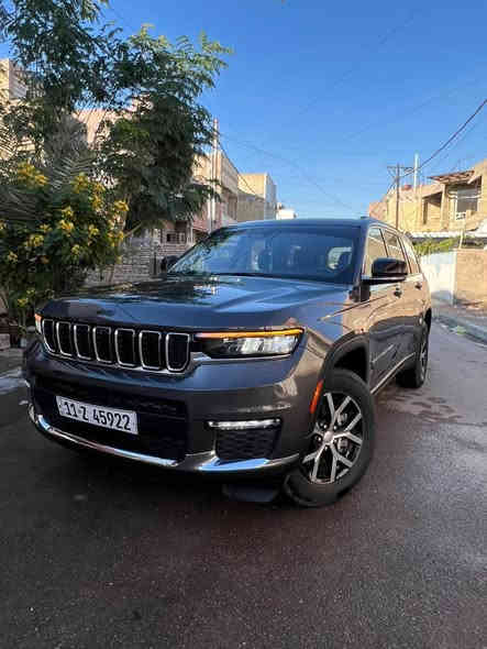 السلام عليكم بيع او مراوس حسب القناعه
جيب كراند شيروكي 2023 
فئة ( L ) اعلى فئه بالسبعه راكب
عدد المقاعد  : 7 راكب VIP 
* الرقم  بغداد باسمي هزه جديده 
*اللون    : رصاصي غامق 
* المحرك   :  3600  6V
عداد السيارة :   37000 ميل
* داخل :  جلد اسود
* خمس كامرات 
* قيادة ذاتية عند المنعطفات
* رادار امامي مانع تصادم 
* رادار خلفي
* رادار جانبي
* تحذير الخروج عن المسار
* نظام التوقف الآلي
* تحذير النقاط العمياء
* نظام تحذير عند المنعطفات
* نظام تقليل الضجيج داخل المقصورة
* شاحن موبايل واير ليس
* مرايا تعتيم ذاتي
* نظام الصوت من البينا 11 سماعة
* شاشة كبيرة 10.1 انج
* نظام الخرائط   GPS
* لوحة القيادة دجتال  بقياس 12 انج
* المصابيح الأمامية LED 
* كشافات ضباب
* دخول ذكي
* تشغيل عن بعد
* انارة محيطية
* الصندوق الخلفي كهرباء
* فرش المقصورة الداخلية من الجلد الفاخر
* اضافات من الخشب الطبيعي في المقصورة الداخلية
* ذاكرة لحفظ وضعيات جلوس السائق
* المقاعد الأمامية كهرباء
* المقاعد الأمامية تدفئة 
* المقاعد الأمامية تبريد 
* المقاعد الخلفية تدفئة
* ستائر للابواب الخلفية
* حساسات خلفية
* مكيف خلفي مع وحدة تحكم منفصلة
* تدفئة بالستيرن
* مانع تصادم خلفي
* بلوتوث
* محدد السرعة التفاعلي
* واير ليس اندرويد اوتو وابل كار بلي
* نظام التشغيل والاطفاء الذاتي
* نظام البريك الذاتي
* نضام سبورت 
حادث السيارة  كما موضح بالصور تبديل بابين السائق وخلف السائق  والبنيد اصلية نفس اللون والموديل والفئة ورقم الشاصي موجود بالصور تكدر تطلع صور امريكا
* السعر 275 وبيها مجال
رقم الهاتف  : ***********
مكان السيارة بغداد الشعب الثعالبه
