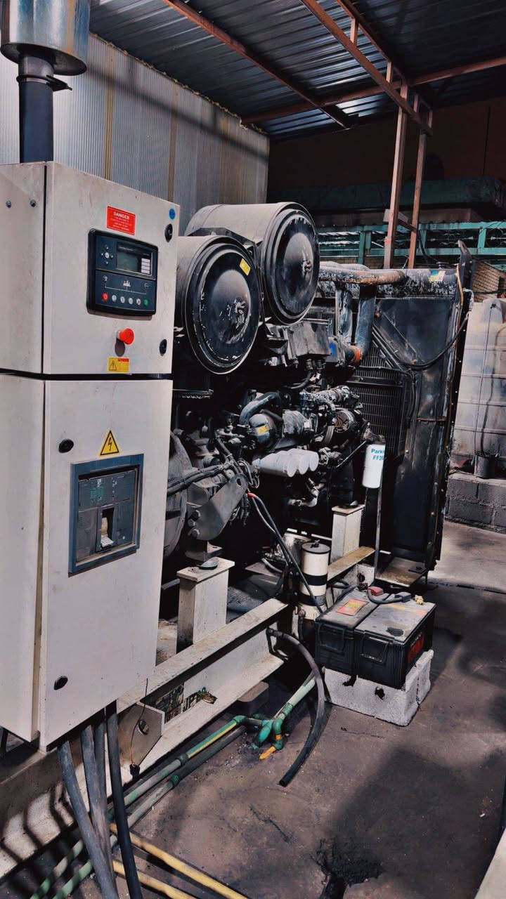 مولد بيركز للبيع 800كيفي سعر5 المكان بغداد شارع فلسطين حي المهندسين رقم الهاتف***********
