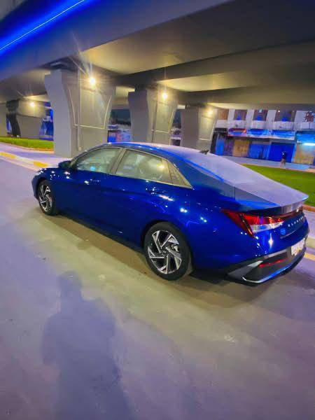 🚘 هيونداي إلنترا 2024 SEL
مكينة 2000 دوش — وارد أمريكي 🇺🇸
🚗 رقم بغداد دولي / تحويل مباشر

📍 السيارة بجم كبس — وضع الشركة
ماشية فقط 25 ألف ميل
حادث خفيف ومُوضح بالصور،
🔹 باقي أجزاء السيارة كفالة وضع الشركة

---

✨ المواصفات:
• تشغيل بصمة + بصمة أبواب
• تشغيل عن بُعد
• صندوق ذكي
• شاشة ديجيتال متصلة
• إضاءة LED بلدشبول متغيرة
• Apple CarPlay
• رادار أمامي
• تحديد مسار + تنبيه خروج عن المسار
• قيادة ذاتية
• تنبيه اهتزاز بالستيرن
• إضاءة نهارية LED
• لايت زينون بلادي
• تحكم كامل من الستيرن
• كير أوتو + عادي
• ويل كب

---

📦 السيارة بعده بوضع الشركة وما بيها أي نقص

📍 الموقع: بغداد
📞 للتواصل: ***********
