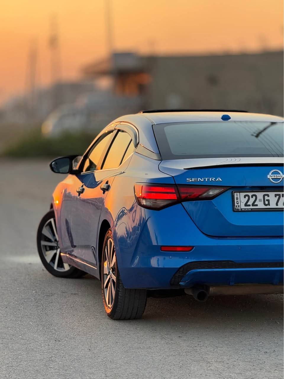 لمحبين التميز لون ازرق بحري 
داخل قيسي 

سينترا مواصفات SV بريميوم 
موديل 2020 
بيها قطعتين بوند وجاملغ 
بدون ايرباك بدون دواخل بدون شاصي بدون تعديل بدون بارد صور للسونر موجودة

ماشية 115 كيلو

كير ومحرك شرط 
بأسمي تحويل مباشر
***********
***********

السعر 138 ومجال
مكان السيارة دهوك
سيارة جاهزه وكاملة مابيها أي مصرف دهوك, العراق
