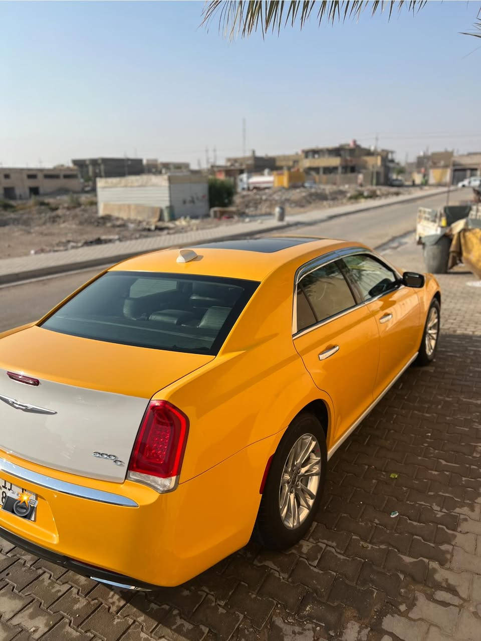 السلام عليكم
اوباما 16 معلايه 22 ابيض اصل بسمي مكفوله بدون حادث بيها طخه بسيطه بالباب الوره بامريكا رقم بغداد دولي فول مواصفات مكان بصره القرنه بيع مستعجل سعر 200 وبيها مجال قليل 
للاتصال : ***********
