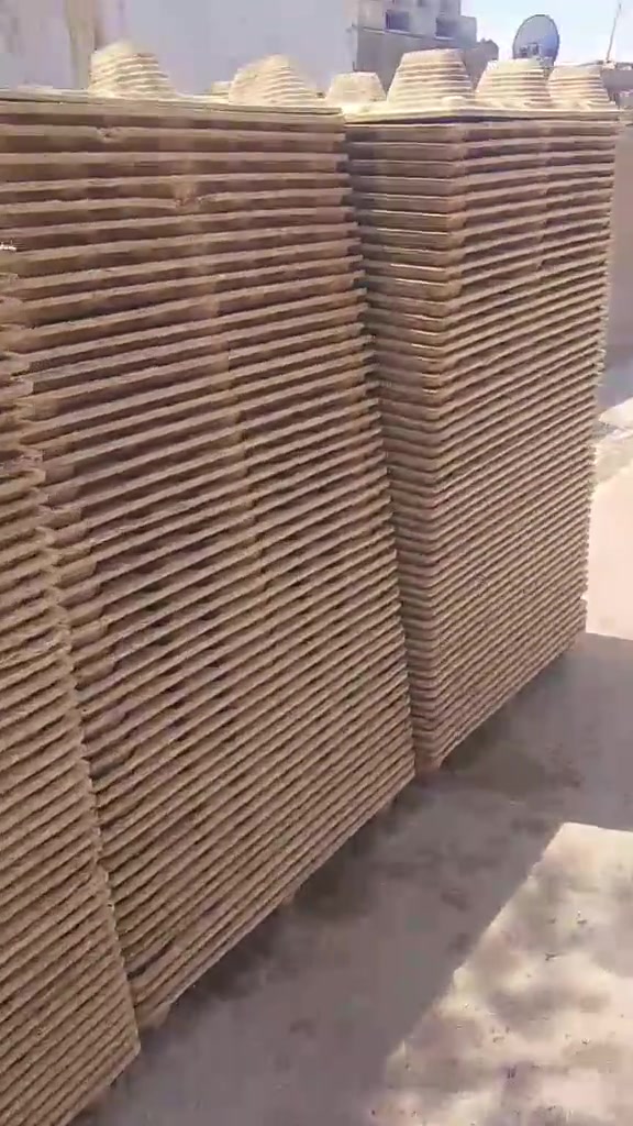 سلام عليكم سكيب مضغوط ونضيف يتحمل وزن طن ونص العد 155القياس 100× 120 بسعر مناسب  بغدادالرقم ***********
