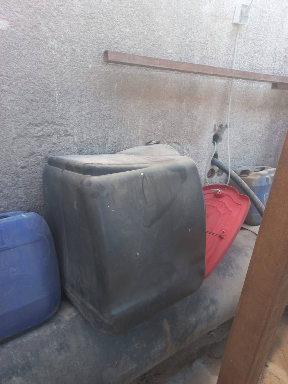 السلام عليكم صندوك نضيف للبيع مكاني بغداد الشعب ***********
