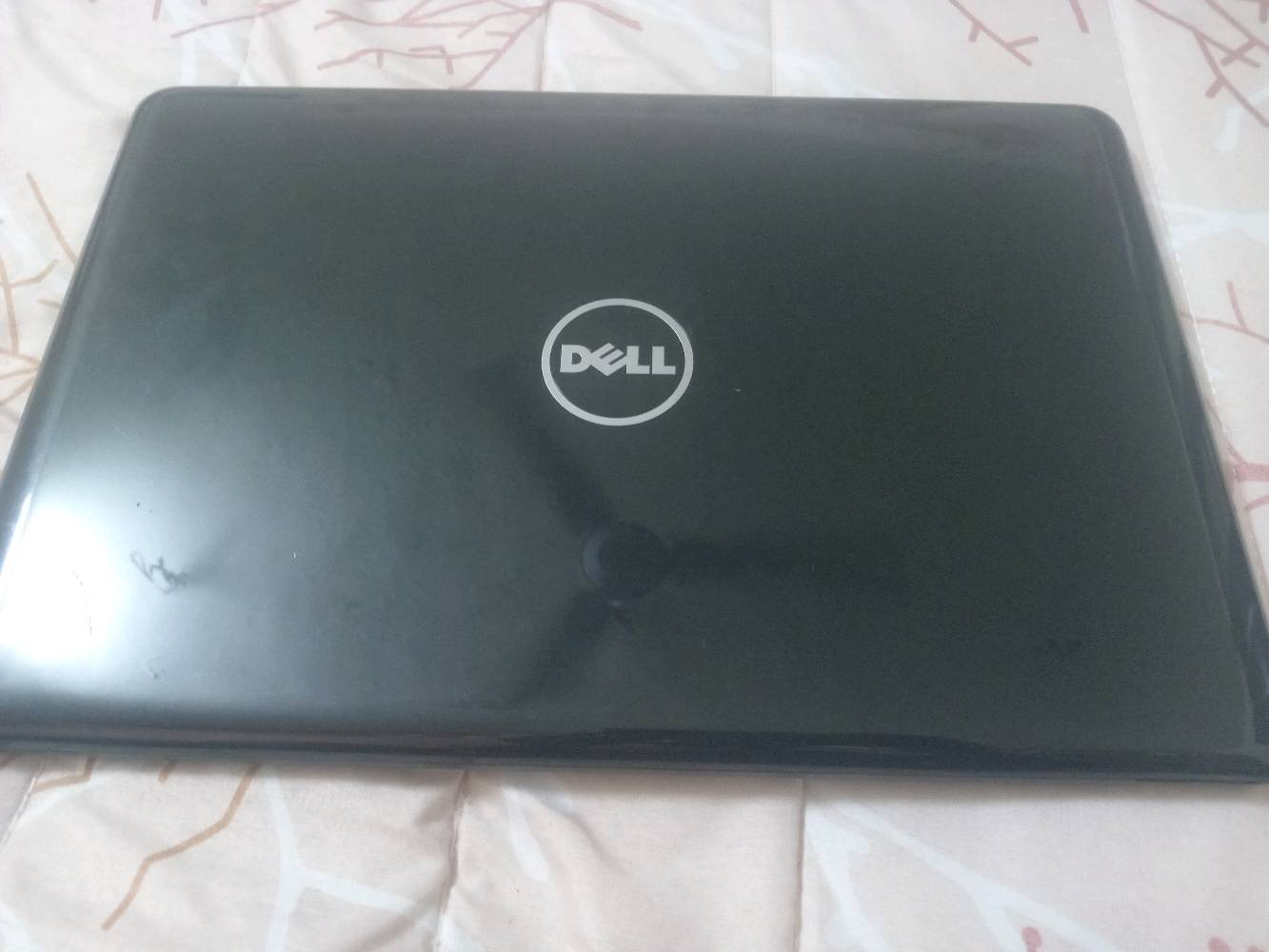 لابتوب DELLفول مواصفات فور يوار سفن للبيع او مراوس بدراجه ايراني  العنوان بغداد