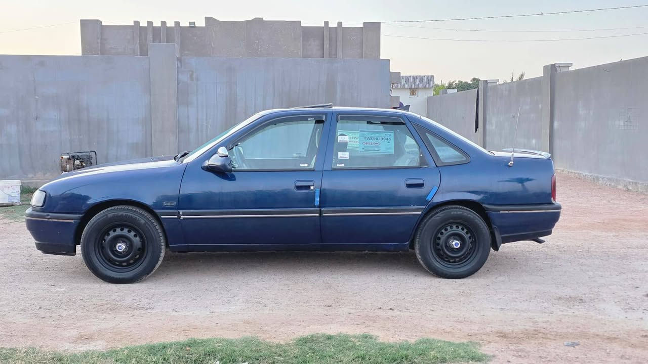اوبل فكترة موديل 92 محرك وكير وصدر كهربائيات خير من الله #السعر32  وبيها مجال سياره جاهزة مال جناي سنويه عضم عاج مشروع وطني  تخم تاير جديد سياره احلى من الصور مكاني الرمادي للستفسار ***********
