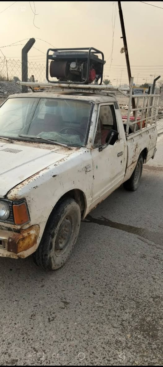 السلام عليكم بيكم 80دارسن وكاله فقط سياره شغاله وخير من الله المكان بغداد الجديده الامين السعر 11ورقه وبيها مجال / مكلف بالنشر الهاتف ***********
