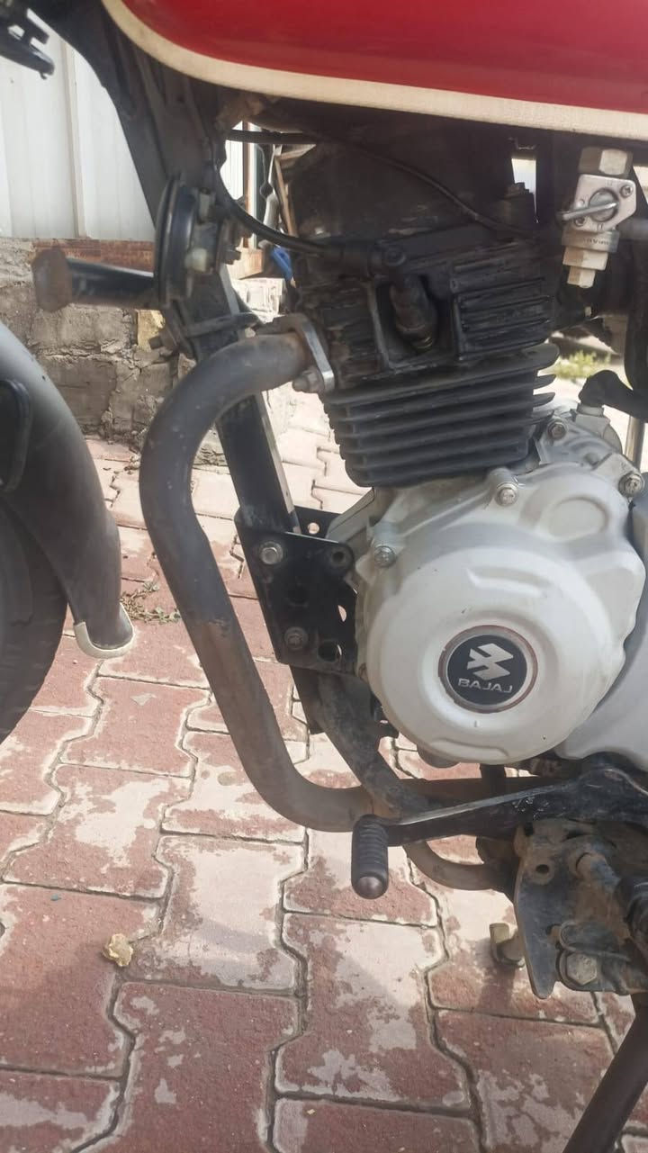 سلام عليكم بوكسر للبيع مرقم مديل 2023مكفته  بسعر مناسب 0789 387 8078
