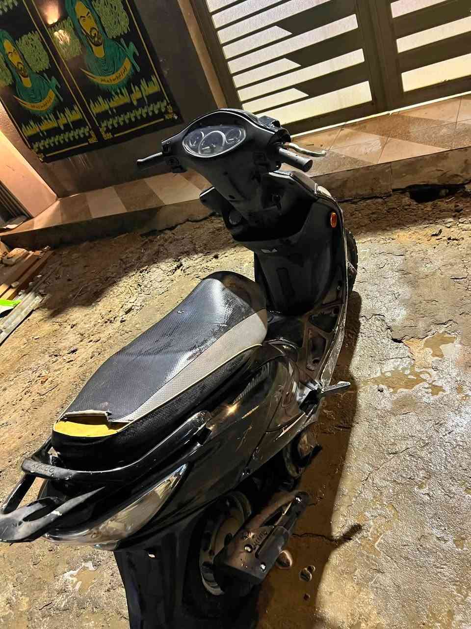 جي فور للبيع ناصريه مركز
توهه مجفته محرك ناعم 
كهربائيات شغاله 
سلف هندر

الشراي يتصل ***********
السعر 350
