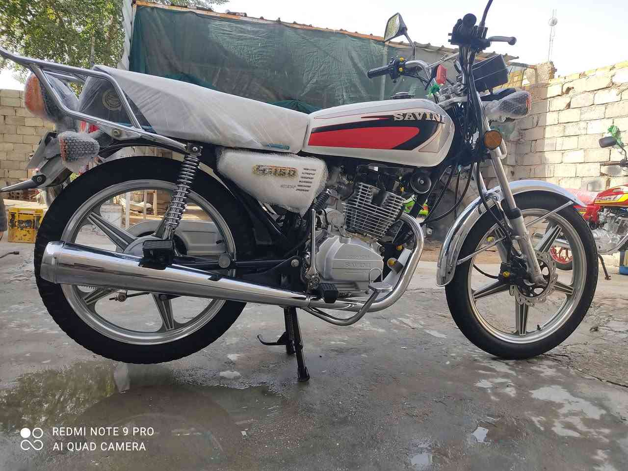 السلام عليكم شباب سيفان للبيع موديل 2023 دراجه نضيفه واحلى من الصور الشراي بيه خير ويدلل مكاني حله ابوغرق  مامتواجد على الفيس هذا رقمي 🤍***********
