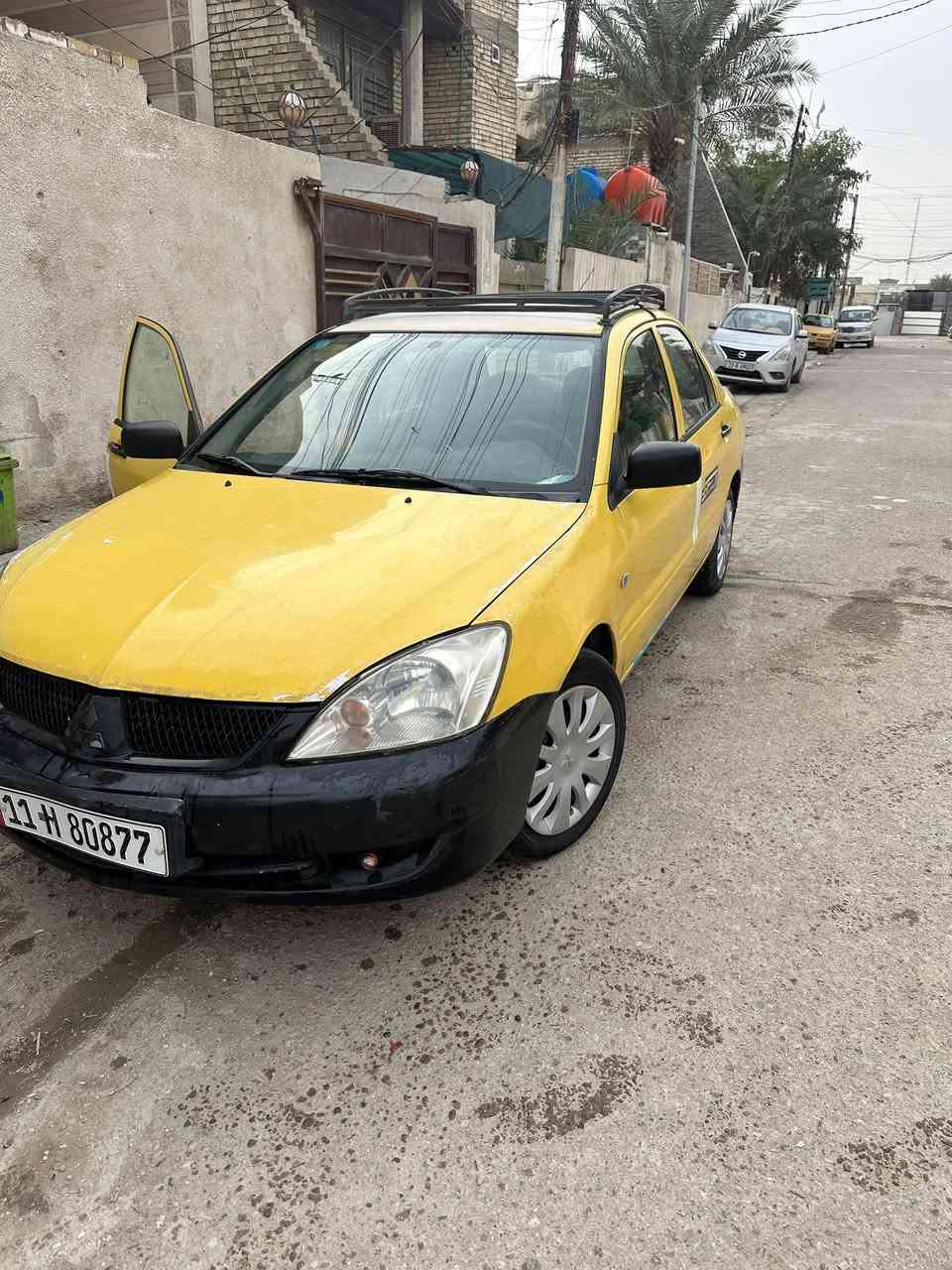 لانسر 2010
كير ومكينه خير من الله 
كهربائيات شغالة وكامله
سنويه جديده 
صدر نص عمر 
بيهة ضربة (مو قوية )بالجاملغ الخلفي الايمن وبيهة طخة بالجاملغ الامامي الايمن ومصلحة على البارد مثل ما موضح بالصور بيهة قطع صبغ ابيع حزام السيارة باسمي تحويل ثاني يوم رقم بغداد 
السعر ٦٠ 
رقمي ***********
