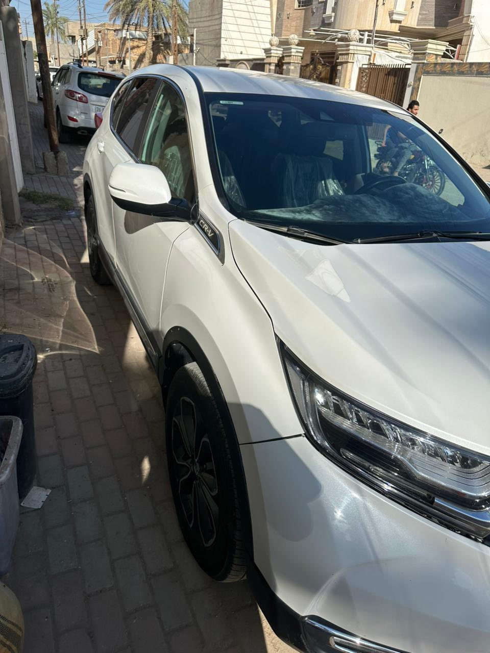 للبيع سياره هوندا CRV هايبرد موديل 22 رقم صلاح الدين دولي تحويل ثاني يوم السياره جديده كلش بدون حادث فقط شويه بارد صدر جديد تخم تاير جديد كير محرك كله مكفول مكان السياره سامراء السعر 180$ وبيها مجال  ***********
