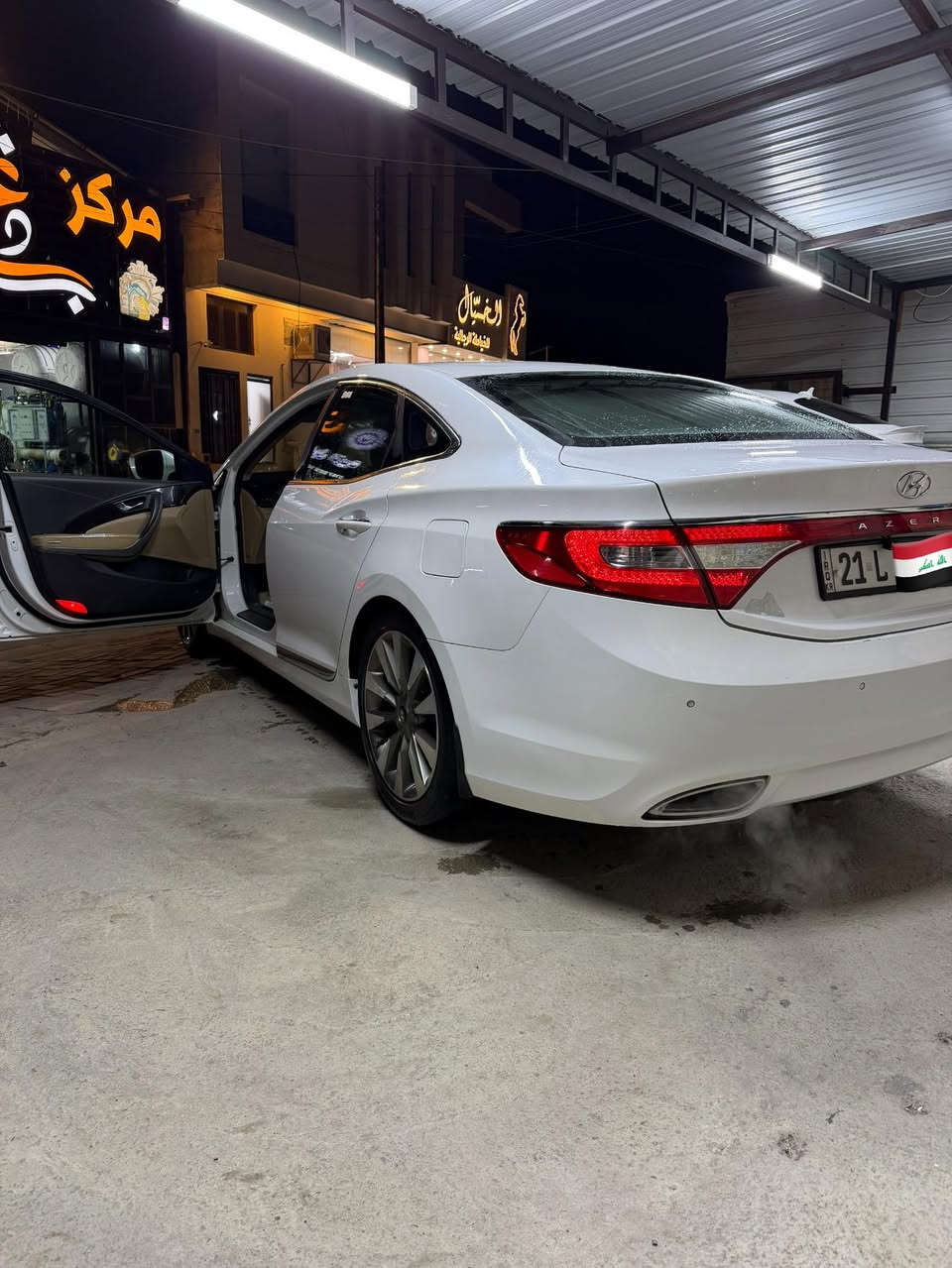 سلام عليكم
هونداي ازيرا 
موديل 2015
فول مواصفات عدا فتحة او بصمه 
6سلندر  3000 مرغوب 
كشن جلد 
تحكم استيرن 
لد نهاري 
مري قلاب كهرباء + اناره 
اشاير مري 
تبريد لمس 
تبريد قطعتين 
تدفئه مقعد امامي
داخل بيجي  وصاج
بردات بيبان + خلفي بلاد
حساسات امامي خلفي 
ويل جبير 
صدر امامي خلفي جديد 
تخم تايرات جديد 
شرط تحويل 
سياره مكفوله بيهه كرت برأس جاملغ فقط  
سعر135 وبيهه مجال بسيط
الرقم ***********
