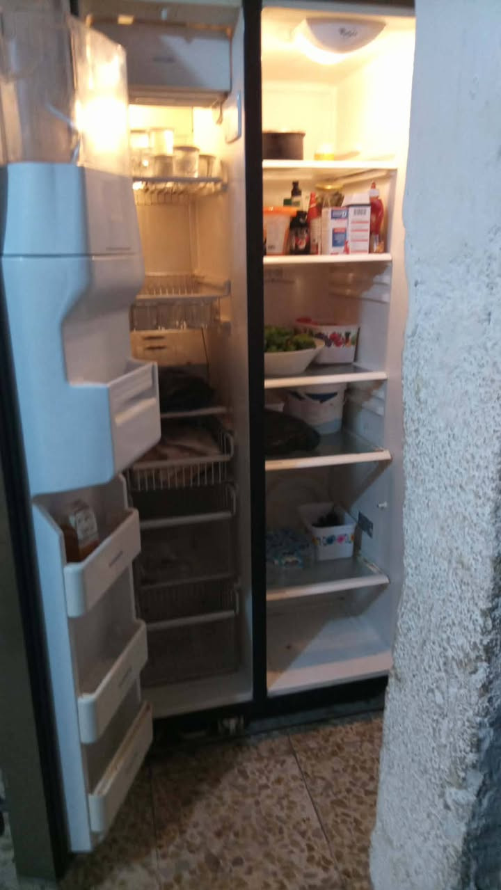 ثلاجه هي مجمده للبيع اكبر حجم سعرها ٥٠٠


**إذا كنت صاحب هذا الإعلان وتريد حذفه لأي سبب، رجاءا أرسل رسالة إلى الدعم الفني**