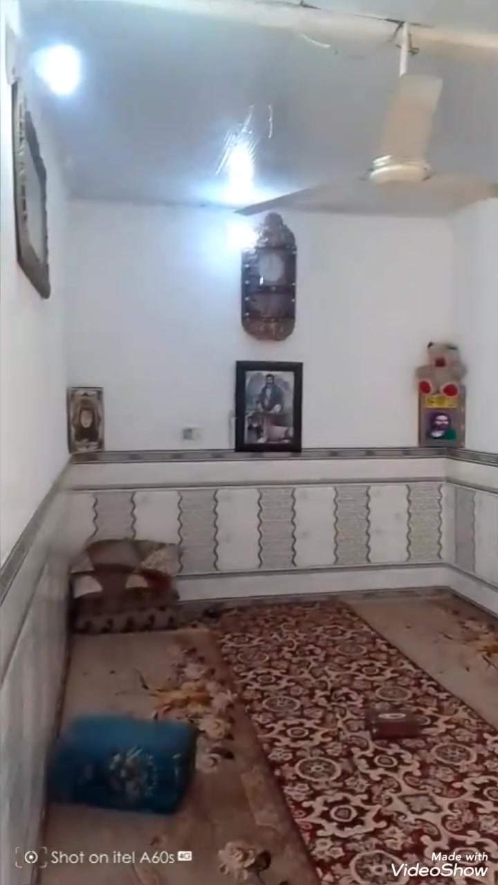 سلام عليكم بيت حواسم مساحه جبيره أكثر من ٢٠٠ متر لبيت حلو مرتب لبيت بنيان جديد لبيت سقفه سندويج مو عكاده لمكان ابو رمانه قريب عل شارع قرب مدرسه علي لأكبر اني مكلف بنشر هاذ رقم راعيه *********** شراي يخابر راعيه بيه غرفتين وصاله كبيره لبيت خير من الله
