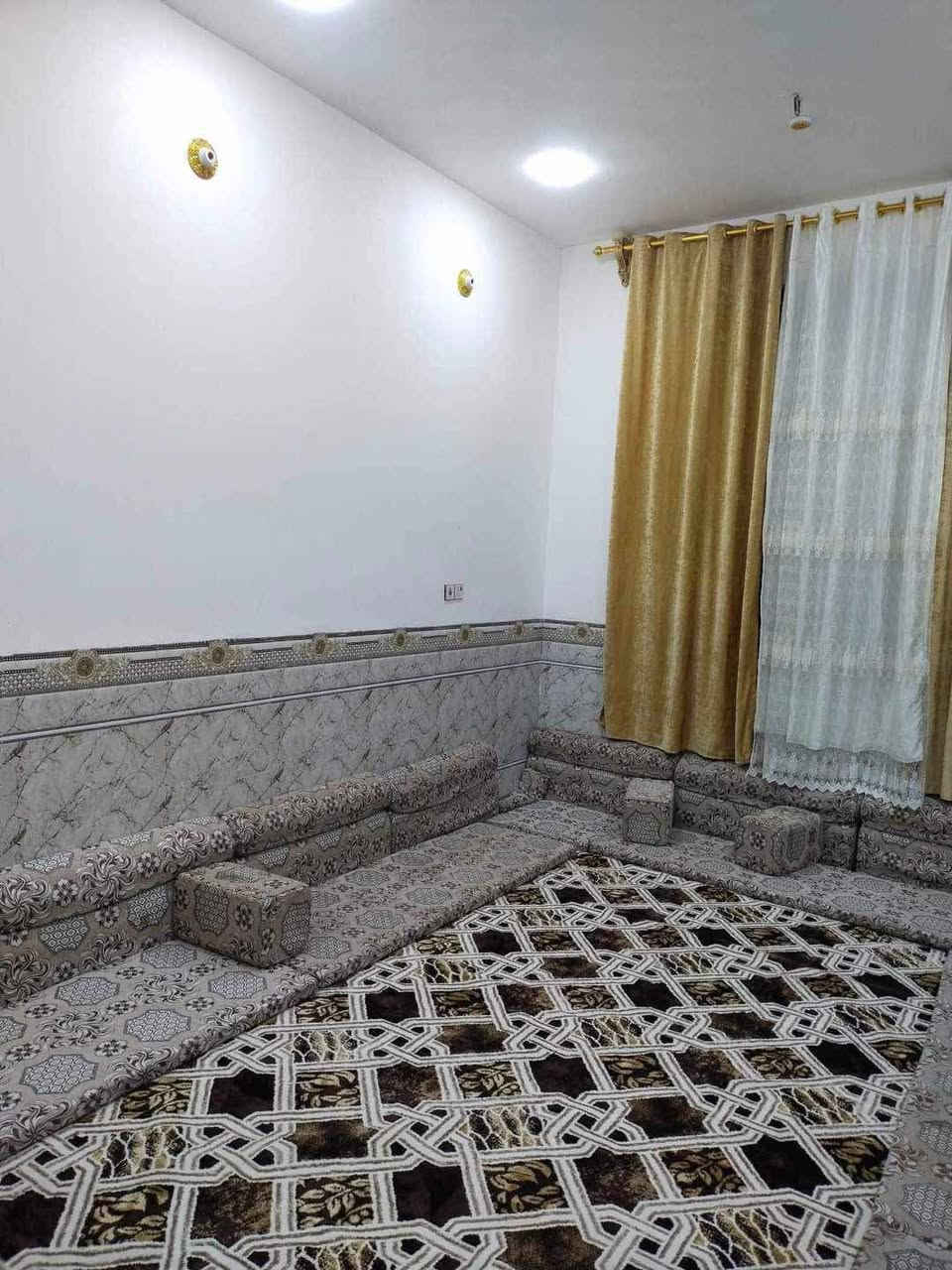 خاص بـمـكـتـب عـصـام للعقار 🏪
بيت للبيع 🏠 

✔️طابقين بناء حديث 

✔️نوع العقار طابو صرف 

✔️المساحة 100م

العنوان 📍_الناصرية_حي الحكيم 

بناء حديث طابوك السقف صب كونكريت ✅ 

عدد غرف النوم 4 + ديوانية وصاله فوك وجوه ومطبخ وصحيات ✅ 

السعر 145 قابل للتفاوض ✔️ 

للأستفسار ☎️ ***********
