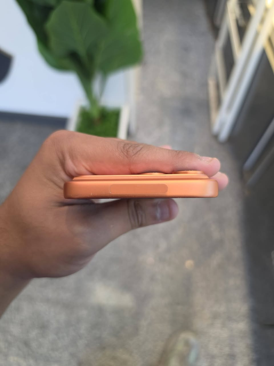 ايفون 17 pro max التخزين 256gb
السلام عليكم ايفون 17 برو ماكس الجهاز شريحة الكترونيه الجهاز بطاريه 98 عدد الدورات 230 ملحقات كفر و كارتونه الجهاز بي ضربات من جوه ومن فوك وبي تغير بل لون من يم الفلاش بده ينطي ع وردي الباقي كلشي بي سليم 

عنوان شارع فلسطين قرب تقاطع بيروت لا يوجد توصيل

رقمي ***********
