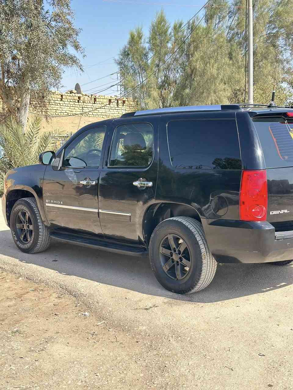 من رخصة الادمن  المحترم
جمسي 2010لون اسود   بتره  (ادوات ادوات)

 فتحة  كل تحكماتها كهرباء   (مرايات شفط  )

(جنطه كهرباء. كشنات كهرباء )

(وارد امريكي بدون كص أو نقل جث.ة  )

(مكينة وكير. كفاله. ممفتوحات)

سيارة جاهزة   من كلشي 

السعر 80 $وبيه مجال 

هذا رقم ***********
..
متومه ارقم وسنويه نكليزي شمالي 
المكان ميسان .

.
