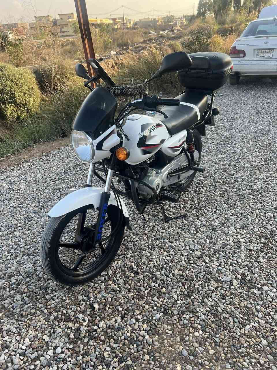 سلام عليكم بوكسر مرقم بسمي مديل ٢٣مابي نقص السعر ٢٣٠٠مليوني و٣٠٠وبيها مجال ديالى كنعان الرقم  ***********
