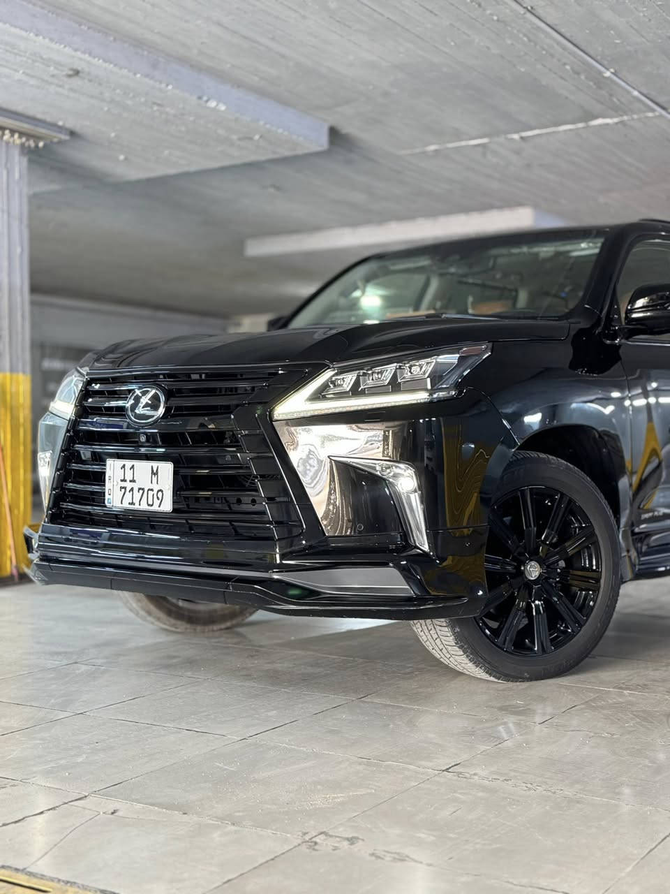 الله يساعدهم الطيبين
عندي لگزز للبيع مديل 2017
سبورت بلص 
فول مواصفات للخير وميحتاج اذكر مواصفاته الصور تحجي 
ماشيه 27 حقيقي 
مغلفه بيبي اف بلكامل 
مكفوله كفاله عامه 
مكاني بغداد البنوك 
ويشي تحتاجون هذا رقم راعي السياره 
‭0771 723 6311‬
اسف ع الاطاله والله يرزق الجميع
