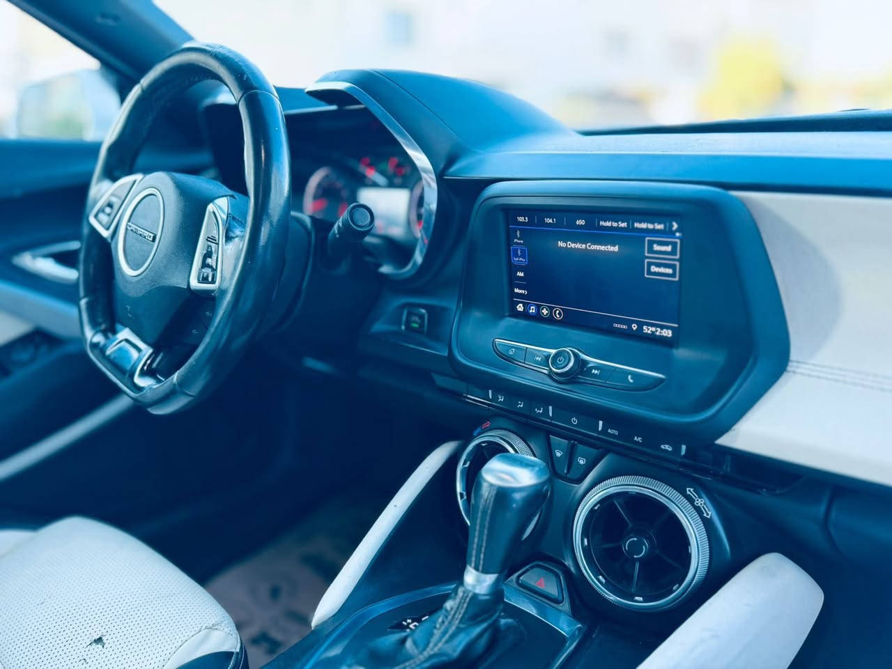 السلام عليكم للبيع كمارو 2020 فول مواصفات رقم اربيل ماشية 90 الف
محرك 4 سلندر تيربو 

فتحه 

عليها شوته KN رياضي وكاج كان اويل 

حادثها صبغ 3 قطع وقطعه كلير امريكا صور الحادث بالمنشور بدون ايرباك بدون شواصي 

مكان السيارة بغداد 

للاتصال//.   ***********
