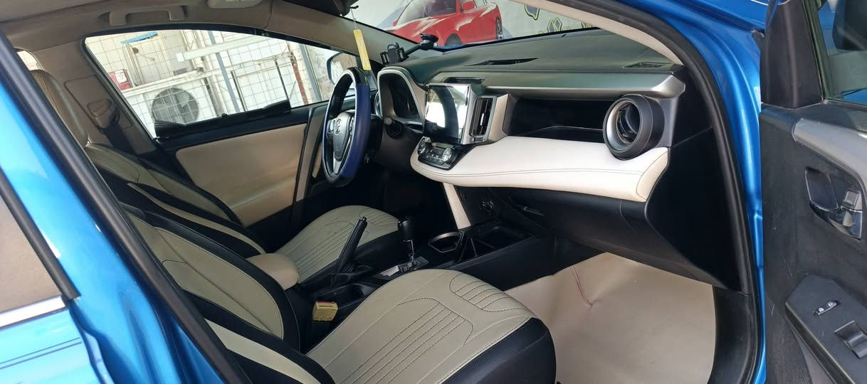 سلام عليكم
تيوتا راف فور 2018 رقم بغداد بسمي 
فول مواصفات 1/1
فتحة بصمة رادارات داخل ابيض والى اخر... 
ماشية ١١٤
سيارة جديدة ومصروف عليهة شاشة اندرويد مطريات دوس سيباية دوشمة ارضيات ربل حوضيات لايت عالي ناصي بلوجتر زنون شمسي نهار فضل الله ماعايزة اي شي 
حادث السيارة بل مقدمة كلش خفيف بدون دواخل حت راديترات ابلاديات صور الحادث والسونار بل منشور بيهة شخوط بصفحة الراكب ونصبغت فيدو مال شخوط موجود بل منشور سعر السيارة بلاش ١٥٣ ماكو هيج سعر سعرهة مال انترا فورتي كوري مكاني بغداد الحسينية ***********
