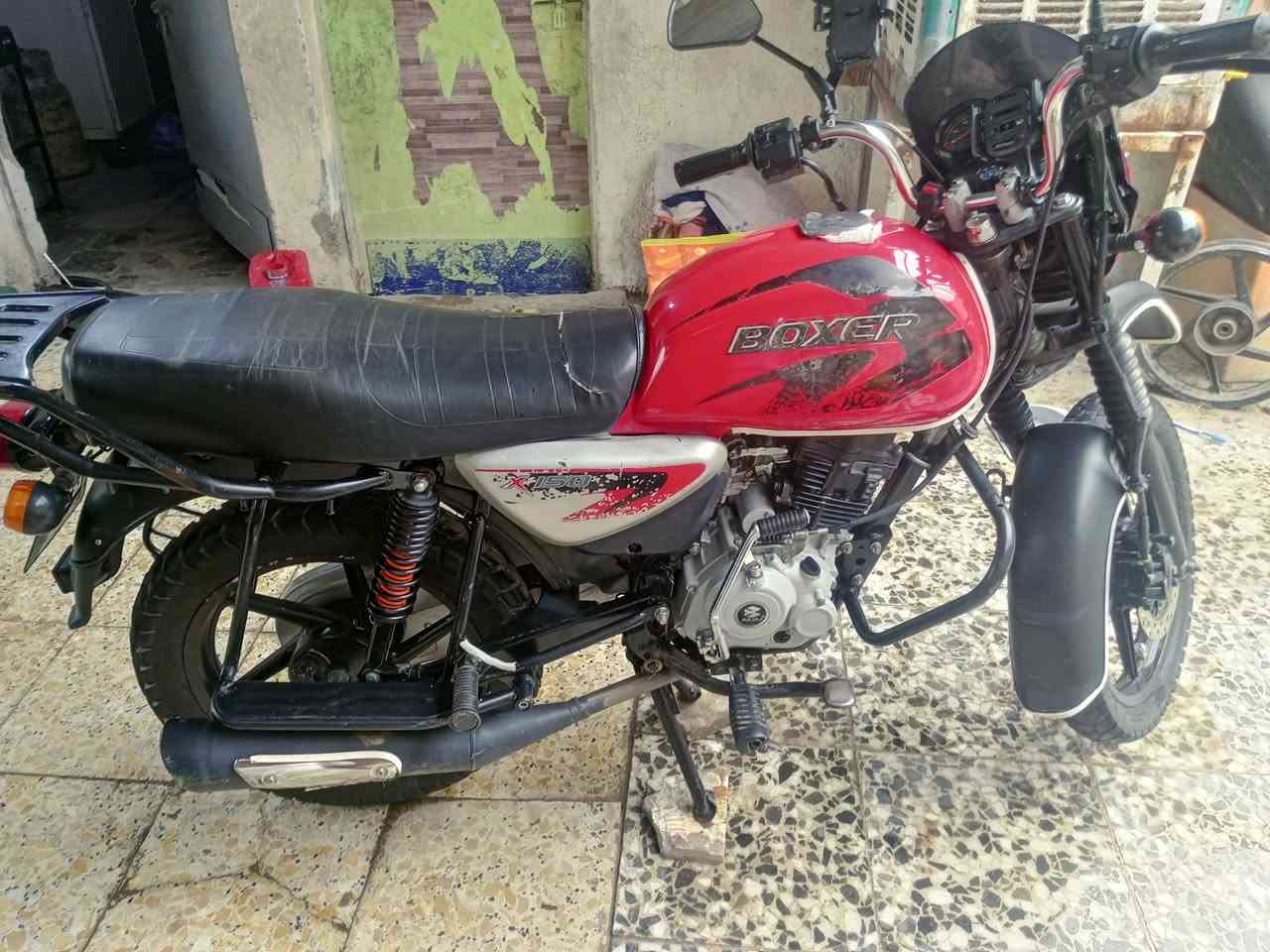 سلام عليكم بوكسر لبيع موديل 2023
دراجه خير من الله اوراق اصليه لا تنقيص لا تبخير مكينه 
ناعمه مكاني بغداد حي العامل ، سعر مليون 950وبيه مجال
***********
