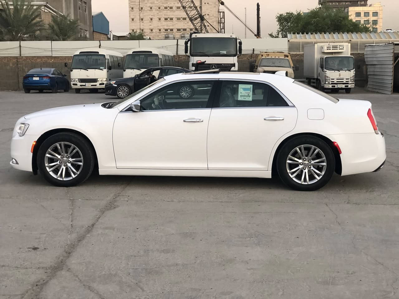 السلام عليكم للبيع اوباما (C) 2019 رقم اربيل باسمي تحويل ثاني يوم فول مواصفات  كشنات كهربائيه وتتفئه حته الخلفيات وتبريد ستيرن كهربائي وتتفئه خزن ميموري ماراح اذكر المواصفات ماعرفه مواصفات الC سنويه 2030 هزه بيها كفاله عامه كفاله حته من الشخط سياره حيل حلوه ونضيفه ماناقصه شي شغل وطلع السعر 310 ورقه مكاني بغداد وبصره الهاتف *********** واتساب هم موجود 
خواني بدون تعاليق مراح اجاوب ع تعليق
