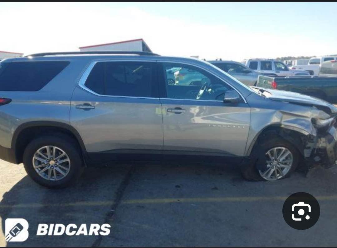 السلام عليكم دخول جديد
 مرقم بصره  
للبيع سياره ترافس LT موديل 2023 
الضرر تبديل جاملف مال تفصيخ نفس اللون فقط بدون صبغ
المواصفات 
 السياره شيفورلية ترافس 
 الموديل 2023 
 ماشية 20  بعدهي زيرو 
اوتو استوب اطفاء ذاتي 
 بصمات عدد 4 للابواب مع بصمة جنطة وبصمة تشغيل 
 وتشغيل عن بعد ورادار امامي مانع تصادم 
حساسات انحراف عند المسار 

 شاشة الدشبول كب قاصه 
شاحن لاسلكي ( واير ليس) 
كشنات مخمل + تدفئة بلكشن 
تدفئة بل كشنات 
تحكم فول كهرباء لكرسي السايق 
 السياره بنظام 3 قطع 
سايد بريك بصمة 
اشاير بالمرايا الجانبيه + نقطه عمياء 
تحكم استيرن جهتين بلوتوث وحاكيه وكروز سرعه وتحكم 
صوت نظام ABS مانع انزلاق + كشن منفصل هواي مواصفات بيهه السياره 7 راكب سياحي 
# السياره فور ويل منفصل 
السعر 315 وبيها مجال قليل جداً 
الاتصال *********** 
          *********** القرنة, البصرة
