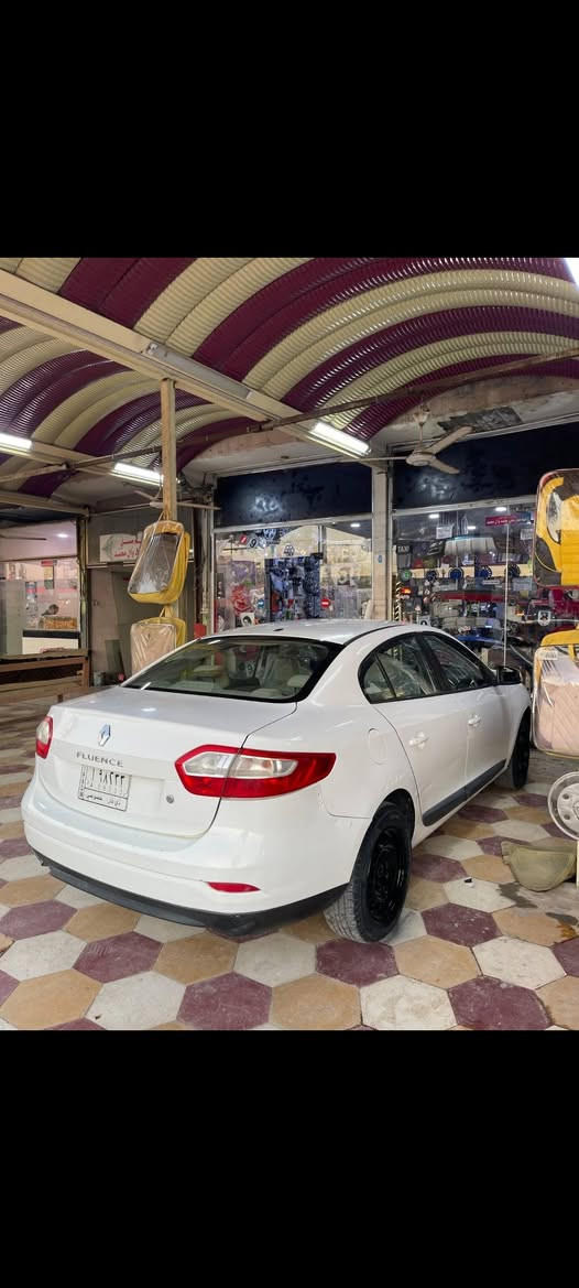 سلام عليكم رينو فلاونكس 2016
سياره جاهزه مانقصهه شي 
الكشر كفالة عامة مكينة وكير مكفولات 
مكانه ديوانية السعر 60 وبيهه مجال للبيع او المراوس 
***********

