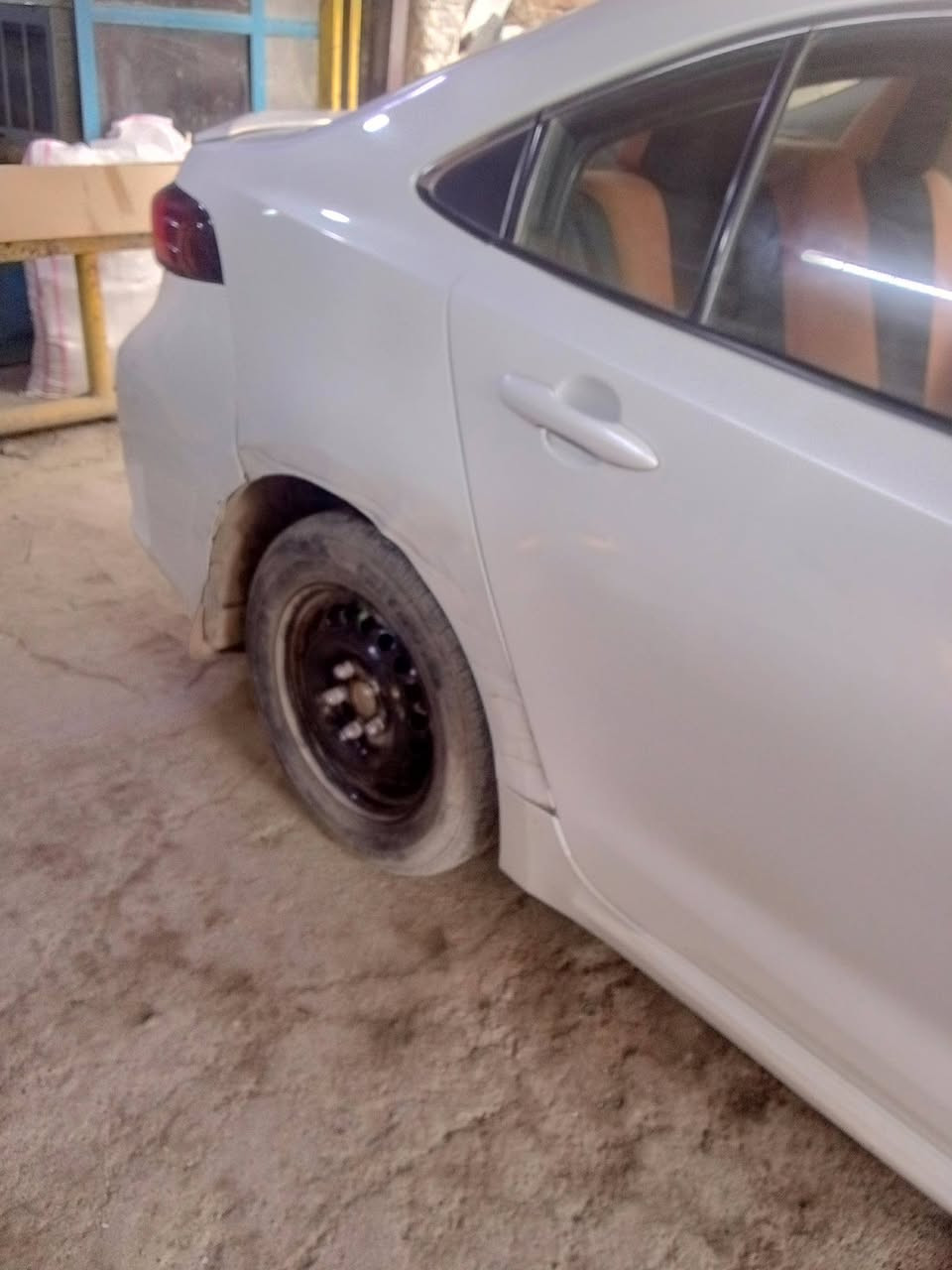 تعديل الجاملغ الخلفي والامامي الأيمن سياره كورلا قبل وبعد الإنتهاء منها 
سمكره وفابير كلاس سيارات حديثه باادراه حيدر السمكري بغداد هاتف ***********
