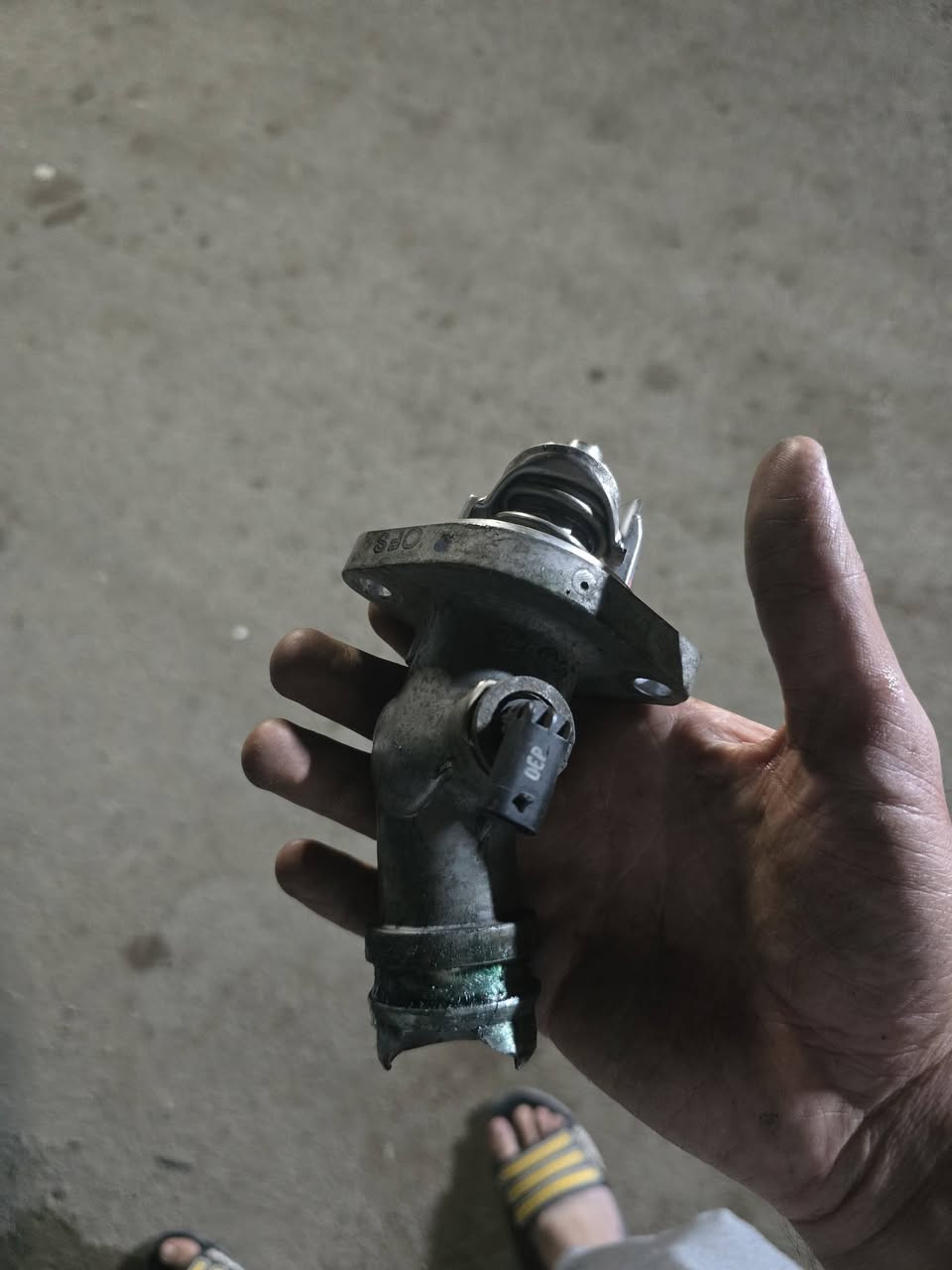 سلام عليكم
النترا من موديل ١٧ وفوك ويرهم فورتي 
للبيع مجموعة قطع سيارة مستعملة بحالة جيدة 🚗🔧
باسعار مناسبه

القطع المتوفرة:

- اويل بم
- كور كامل
- مجاول تخم
- قبق ولفات
- كابريتر
- حساس VVT
- ولف حماوة كهربائي
- واتر بم
- دكشن بارد
- رولة تايم كيس

القطع بحالة جيدة ومفكوكة من سيارة.
الموقع: بغداد

للاستفسار راسلني خاص.


**إذا كنت صاحب هذا الإعلان وتريد حذفه لأي سبب، رجاءا أرسل رسالة إلى الدعم الفني**