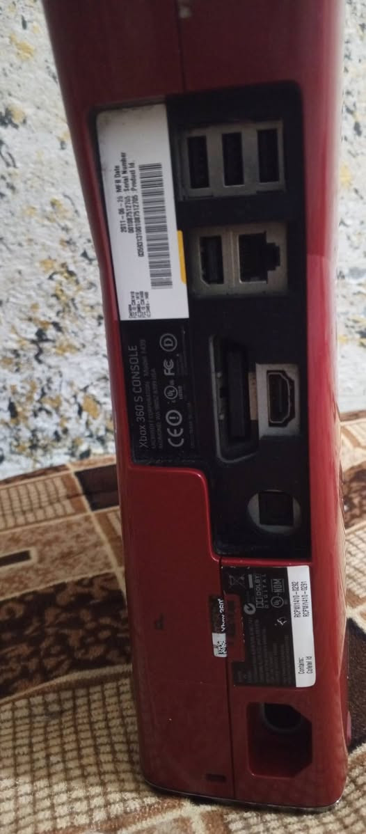 سلام عليكم اكس بوكس360سلم باندل مهكر بي44لعبة مع كامل ملحقات  السعر  مع كل الستفسار عل خاص او علق وجيك خاص الرقم***********
