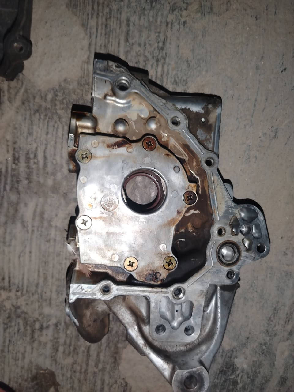 اغراض تفصيخ لانسر بومه لبيع  *********** بل كوت
